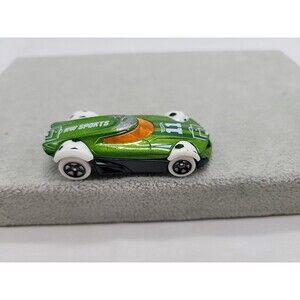 2013 Hot Wheels  HW Sports 11 Green black white Soccer Ball Design wheels 1:64